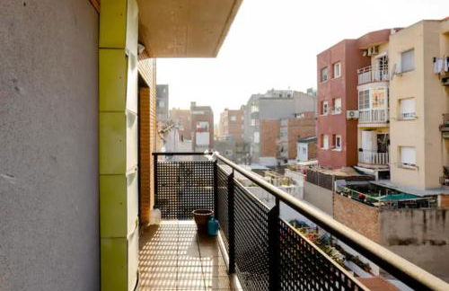 Apt.p/5 15min from Barcelona and Beaches W/Terrace - Photo 20