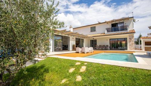Modern Villa with 4 bedrooms and pool near Pula - Foto 1, Garden
