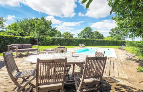 Holiday Home in Saint-laurent-de-la-salle With Pool - Foto 34