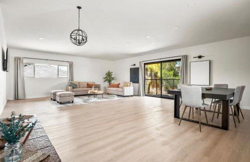 Luxury 6BR Retreat Fast WIFI, Dedicated Workspaces - Foto 49