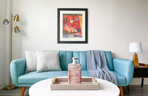 Sleepover Downtown Cincinnati 1BD 1BA Apartments - Photo 46