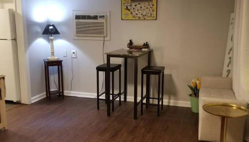 BLUE FLAMINGO'S ADORABLE GUEST HOUSE -TU-Cherry St-Expo-Downtown-11t - Foto 3