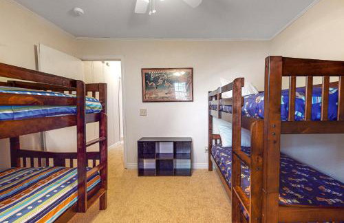 Waterfront Lake Murray Home with Dock Dogs Welcome! - Foto 22