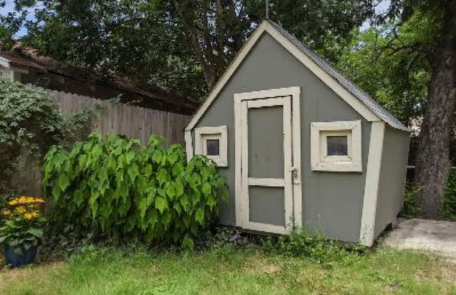 Chic Downtown Farmhouse With Garden and BBQ Grill - Foto 22