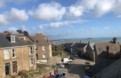 Modern Attic Studio Apartment with harbour views - Foto 8