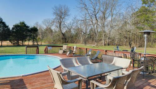 Spacious Lebanon Home with Pool 6 Mi to Downtown! - Foto 1