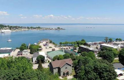 Fall Colors Getaway Walk to Downtown & Ferry - Foto 4