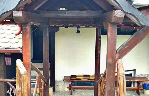 Kuća sa apartmanima Šemnica - za odmor i proslave! - Photo 1