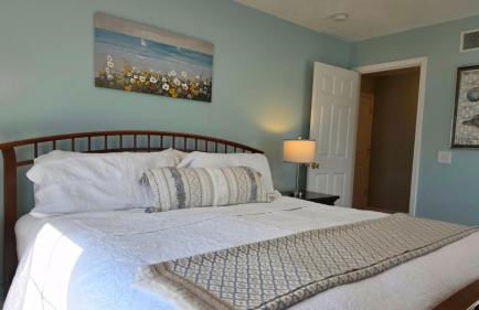 Summerside Cape on Crooked Lake ---Waterfront-Sunsets-Sleeps 12 - Foto 13