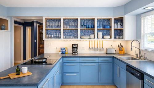 River Drive Retreat - Family Neighborhood sleeps 10 - Foto 3