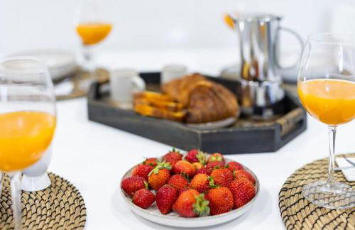 Villa Celestina lujo y piscina climatizada en plena naturaleza - Foto 13