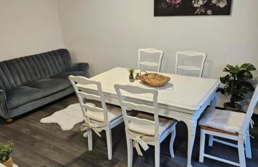 Large Central Apartment - MODERN & Fully Equipped - near fair - Foto 5