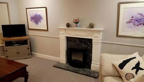 Lotus House - Photo 2