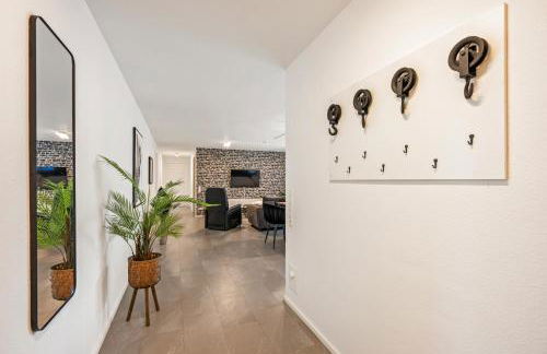 LIVINGLike-Apartment - Central & Spacious with Balkony & Garage, Coffee - 103m2 - Foto 9