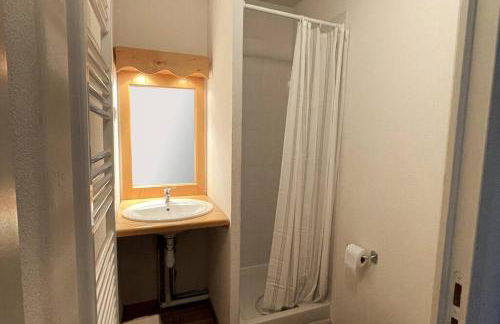 T3 duplex Super Besse, parking, piscine, wifi - Photo 9