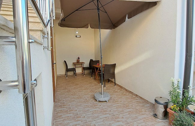 Studio Leo Apartment - Photo 34