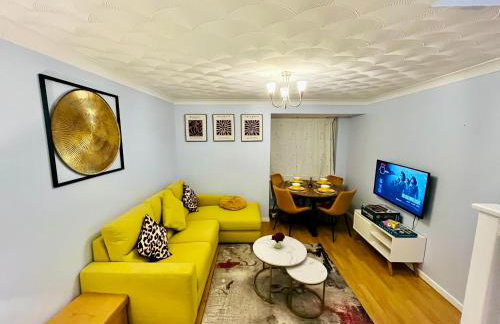 Pristine 2B Guest house near Luton Airport, L&D Hospital, Whipsnade Zoo & Leagrave Train Stn, Contractors - Foto 2