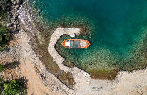 House Silence - Photo 52