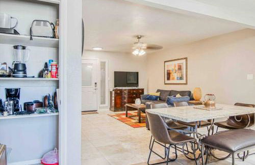 My Cozy Duplex A in the Heart of West Side - Foto 34