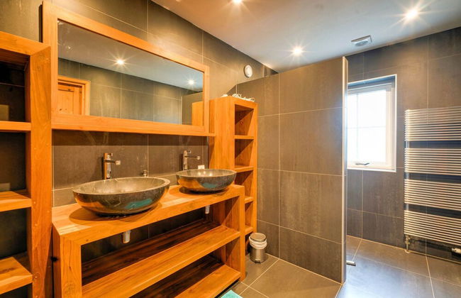 Spacious Farmhouse With Sauna, Hottub - Foto 24