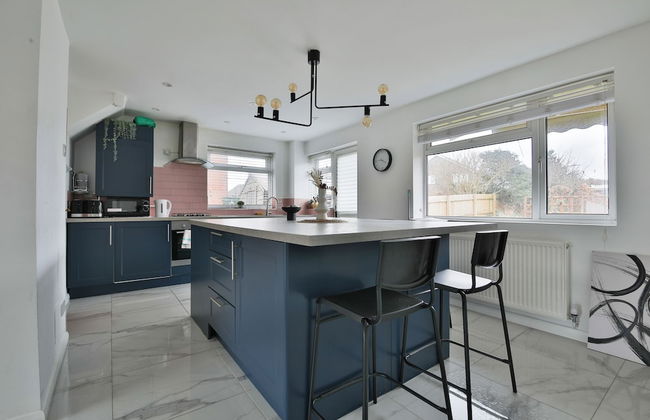 3 Bed House with Private Parking - Foto 21