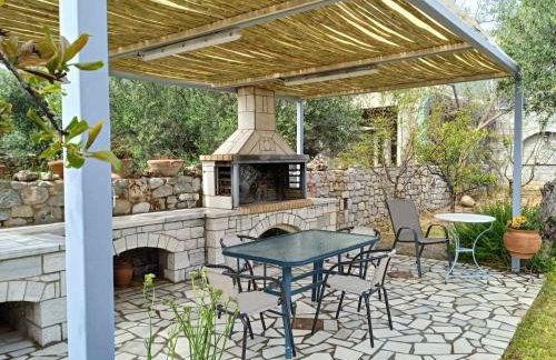 Atha-Tina:Traditional Stone Homes - Foto 38