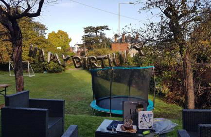 Perfect Family & Friends Home, Free Parking Security Onsite - Photo 56