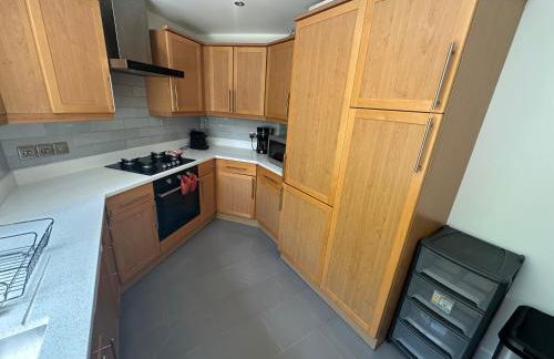 Central Woking - Photo 9