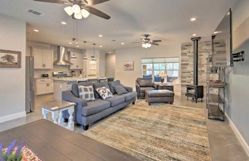 Home with Screened Porch - Near Toledo Bend Lake! - Foto 5