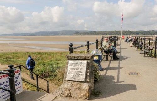 Time and Tide - Photo 40