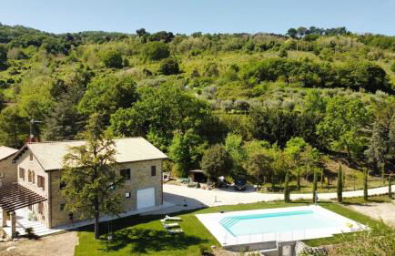 Sophie Deluxe House ONLY 6 km FROM THE SEA - Foto 1