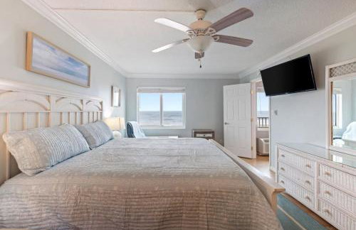 Oceanfront Condo, Heated Pool, Fitness Center - Photo 11