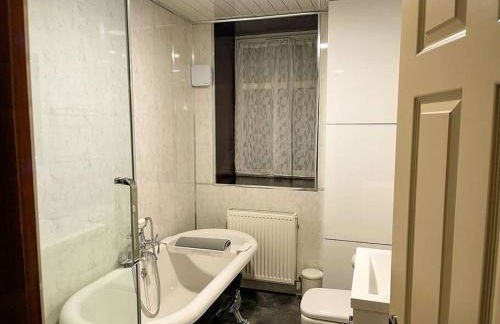 The Nook Crieff - central 2-bed with garden :) - Photo 5