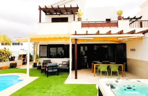 Villa with heated pool & Jacuzzi - Foto 42