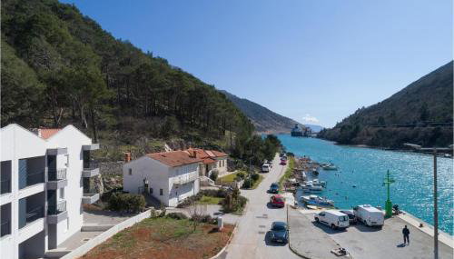 Beautiful Apartment In Plomin Luka - Foto 2