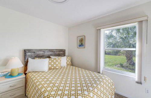 3 BR Pool Home 9 Miles to Beach and Golf Courses - Photo 16