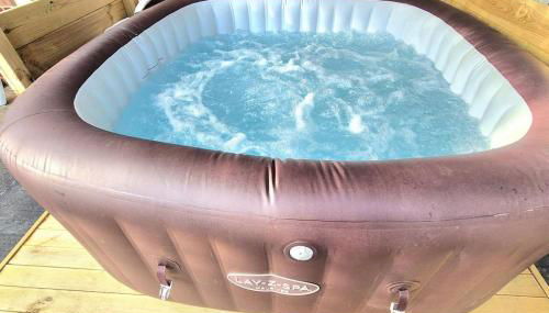 Pool, drinks and a hot tub! - Foto 3