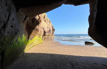 Apartment with views of sea and mountains - Photo 43