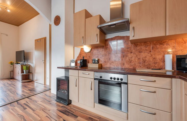 Modern Holiday Home in Pinsdorf With Garden - Photo 26