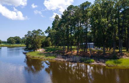 The Porter's Barn - fancy little waterfront home with deep-water boat dock and firepit - Foto 28