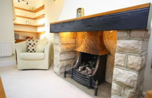 Coastal cottage on a bridle path in Lilliput- Sandbanks - Photo 4