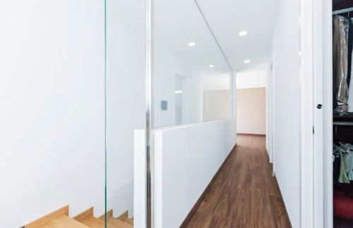 Independent villa with an immense heated pool! - Foto 13