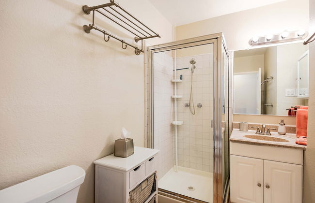 Movie Colony Oasis - Peaceful Walk to Downtown - Foto 23