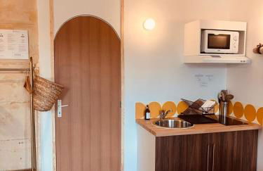 Villa Robs - Appartements tout confort, TV connectée, Haut débit, Localisation idéale - Courts séjours & Affaires - Foto 5