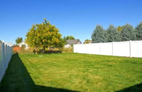 Charming Private Twnhome w/ Large Fenced Yard (58) - Foto 4