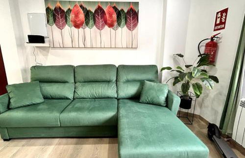 LUJO 10 pax Proyector, Maquina Arcade y Patinetes - Foto 32