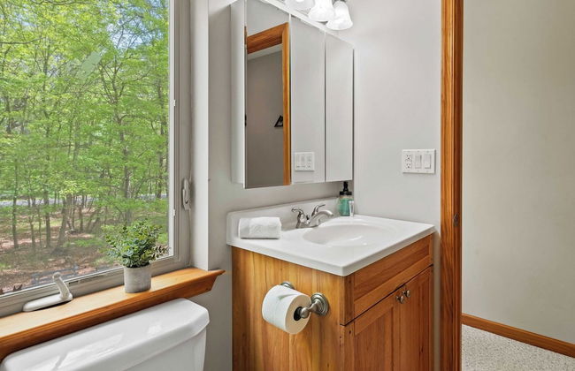 Mountain Hideout by Avantstay Game Room + Deck - Foto 19