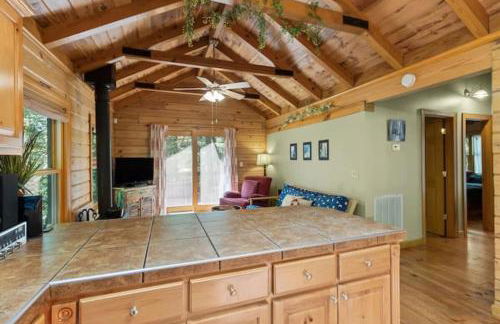 Secluded Getaway with Private Hot Tub - Foto 12