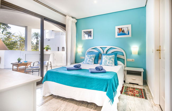 2 bedroom Apartment in Marbella with swimming pool and terrace - Photo 11