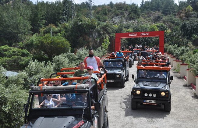 Tour safari in jeep di Alanya con pranzo al Dim River - Foto 1